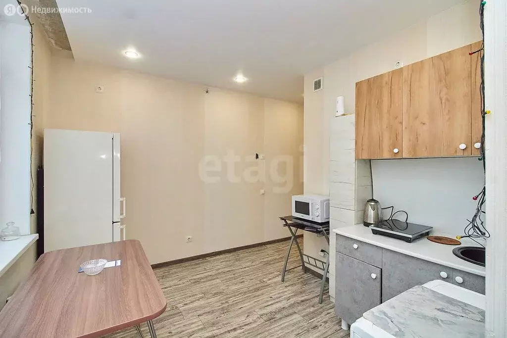 Квартира-студия: Тюмень, Харьковская улица, 76 (27.3 м) - Фото 2