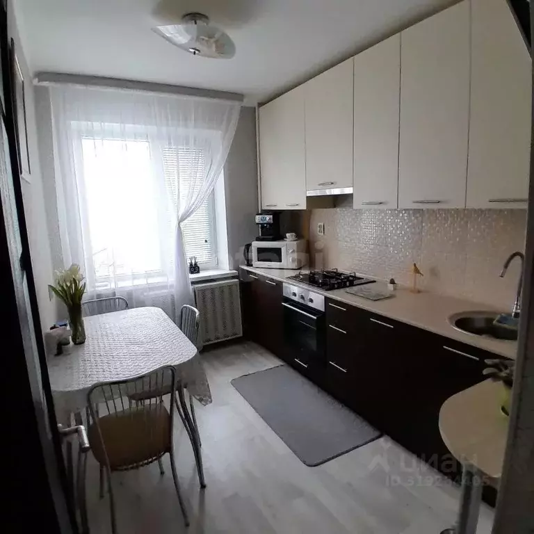 3-к кв. Коми, Усинск Возейская ул., 13 (65.7 м) - Фото 0