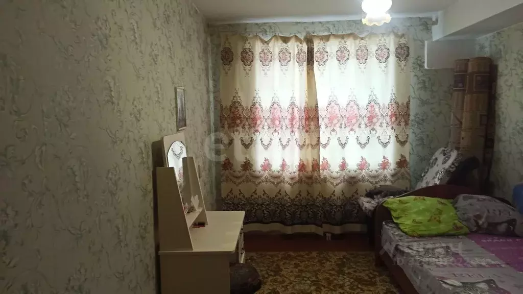 Дом в Пермский край, пос. Куеда ул. Строителей, 1 (240 м) - Фото 1