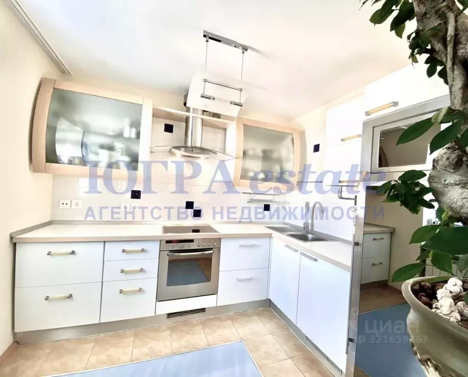 4-к кв. Ханты-Мансийский АО, Нижневартовск Интернациональная ул., 10А ... - Фото 1