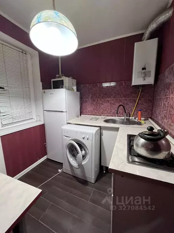 1-к кв. Северная Осетия, Владикавказ ул. Братьев Газдановых, 64 (30.0 ... - Фото 1