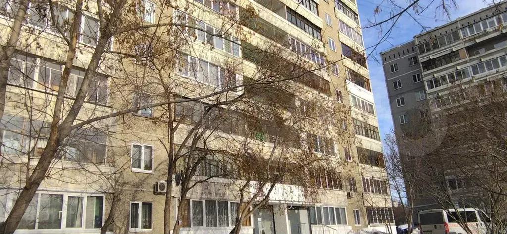 Комната 13 м в 3-к., 2/9 эт. - Фото 0