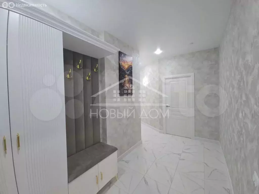 2-комнатная квартира: Нальчик, улица Тлостанова, 32 (60 м) - Фото 1