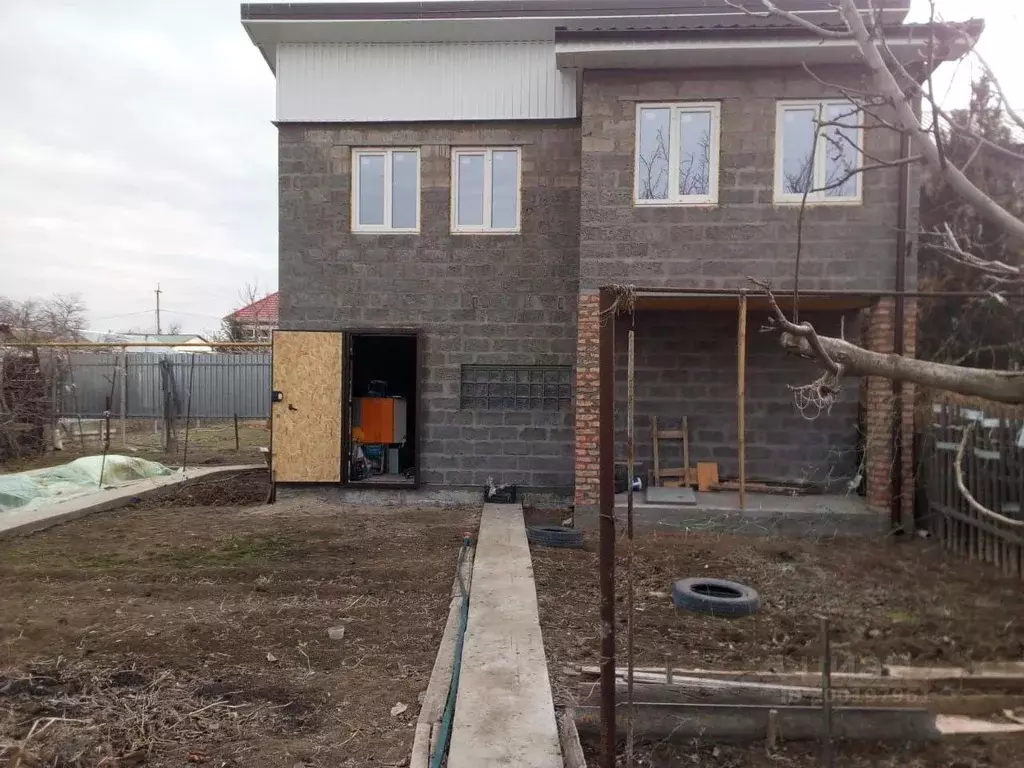 Дом в Астраханская область, Астрахань ул. Яблоневая (54 м) - Фото 0