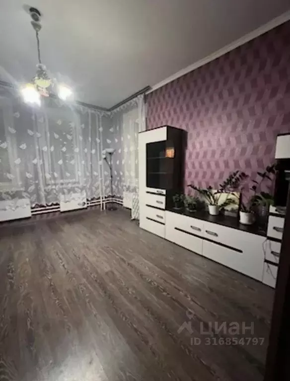 1-к кв. Москва просп. Защитников Москвы, 7к2 (40.0 м) - Фото 0