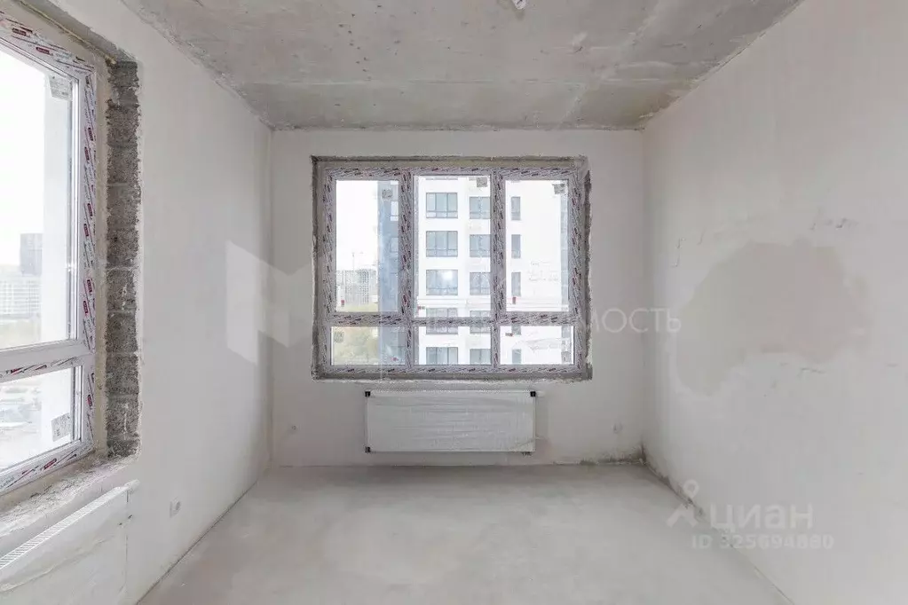 3-к кв. Тюменская область, Тюмень ул. Братьев Бондаревых, 5 (90.4 м) - Фото 2