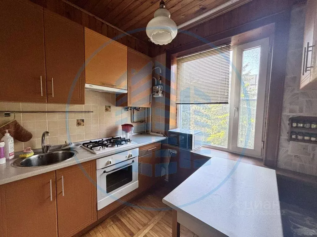 2-к кв. Ставропольский край, Ессентуки ул. 60 лет Октября, 10 (43.0 м) - Фото 0