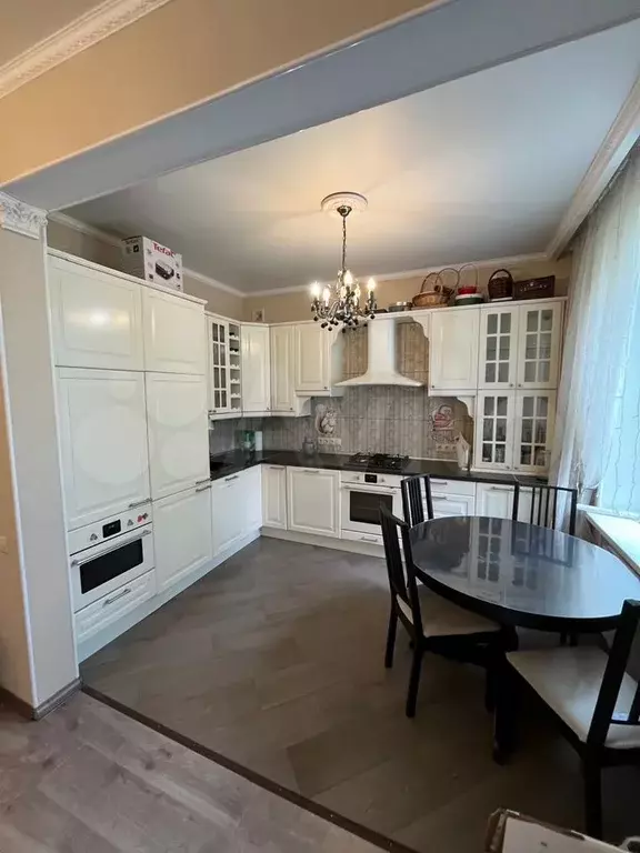 3-к. квартира, 72 м, 4/4 эт. - Фото 0