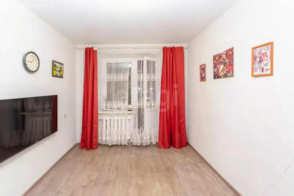 1-комнатная квартира: Тобольск, 9-й микрорайон, 13А (28 м) - Фото 1