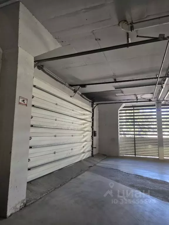 Гараж в Крым, Ялта проезд Парковый, 5В (16 м) - Фото 0