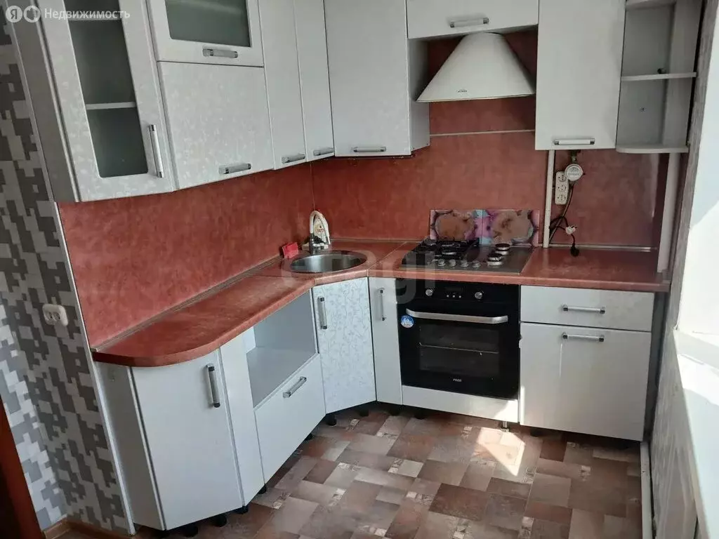 3-комнатная квартира: Ишимбай, улица Машиностроителей, 136 (73 м) - Фото 2