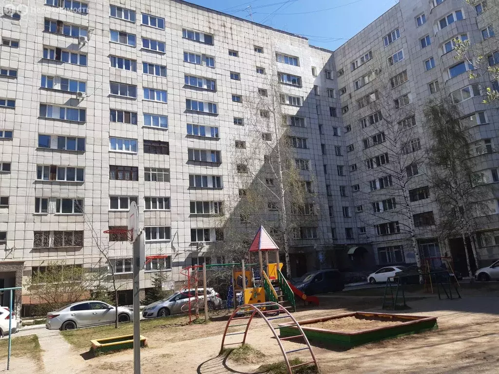 3-комнатная квартира: Пермь, Рабоче-Крестьянская улица, 6 (65 м) - Фото 0