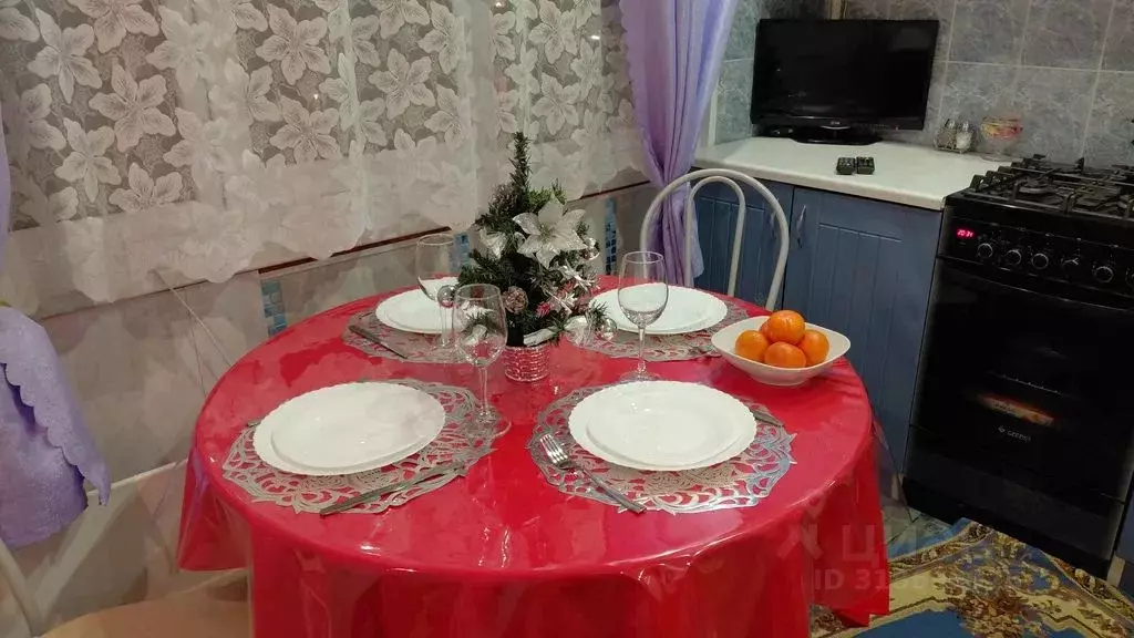 2-к кв. Ленинградская область, Выборг просп. Победы, 31 (58.0 м) - Фото 2