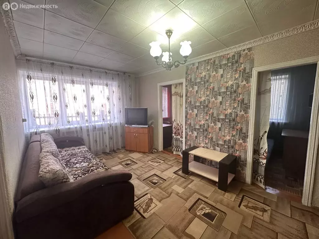 3-комнатная квартира: Бузулук, улица Суворова, 58 (40.4 м) - Фото 0
