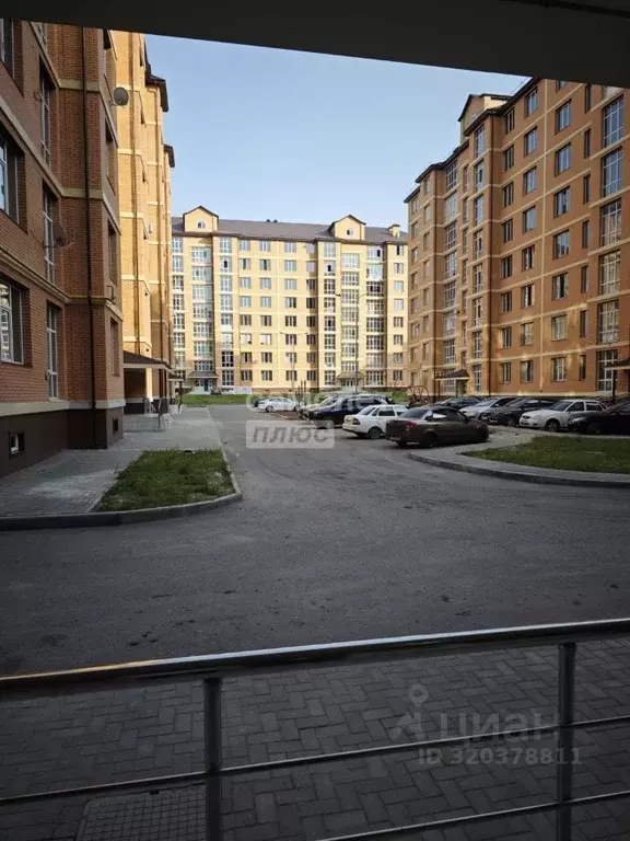 2-к кв. Чеченская республика, Грозный ул. Сайханова (72.0 м) - Фото 0