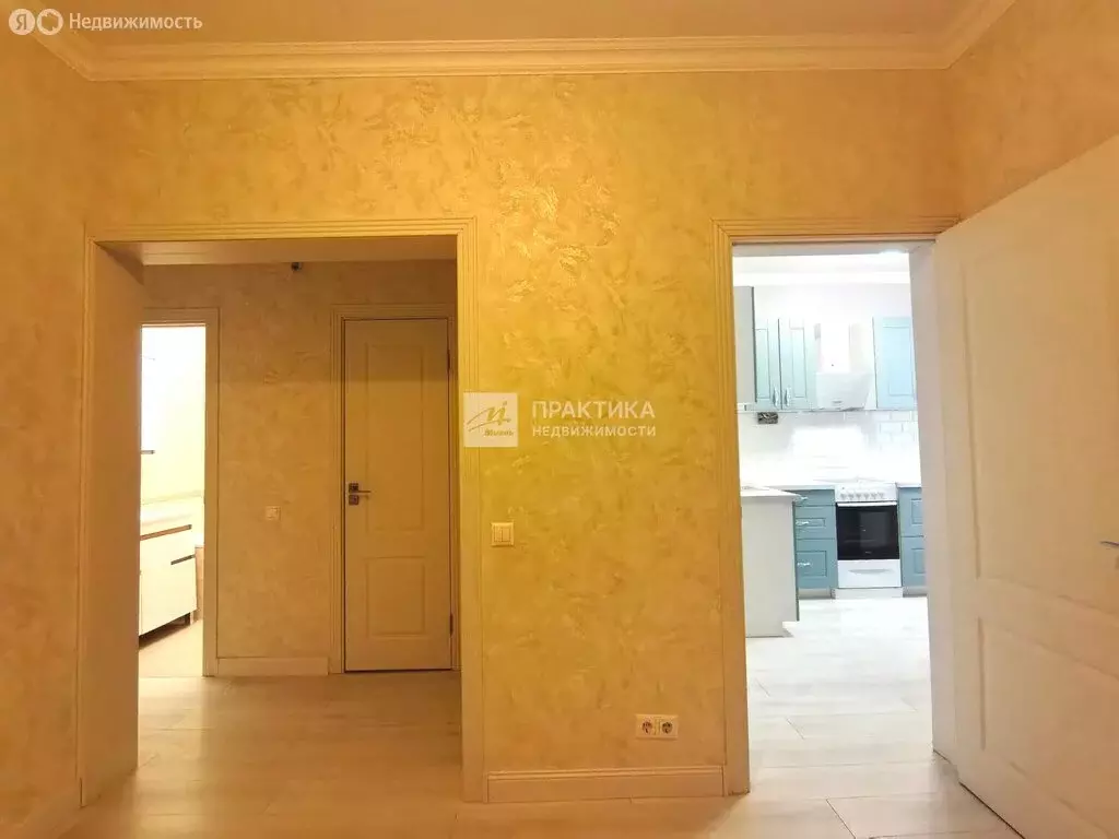 3-комнатная квартира: посёлок городского типа Дрожжино, Новое шоссе, ... - Фото 1