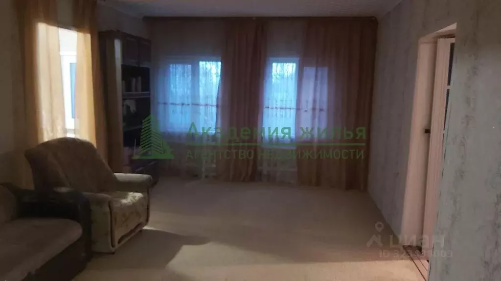 Дом в Саратовская область, Федоровский район, Калужское муниципальное ... - Фото 1