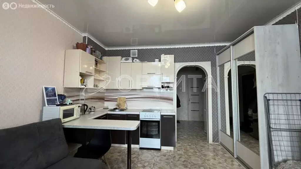 Квартира-студия: Тюмень, улица Мельникайте, 2к8 (24.2 м) - Фото 2