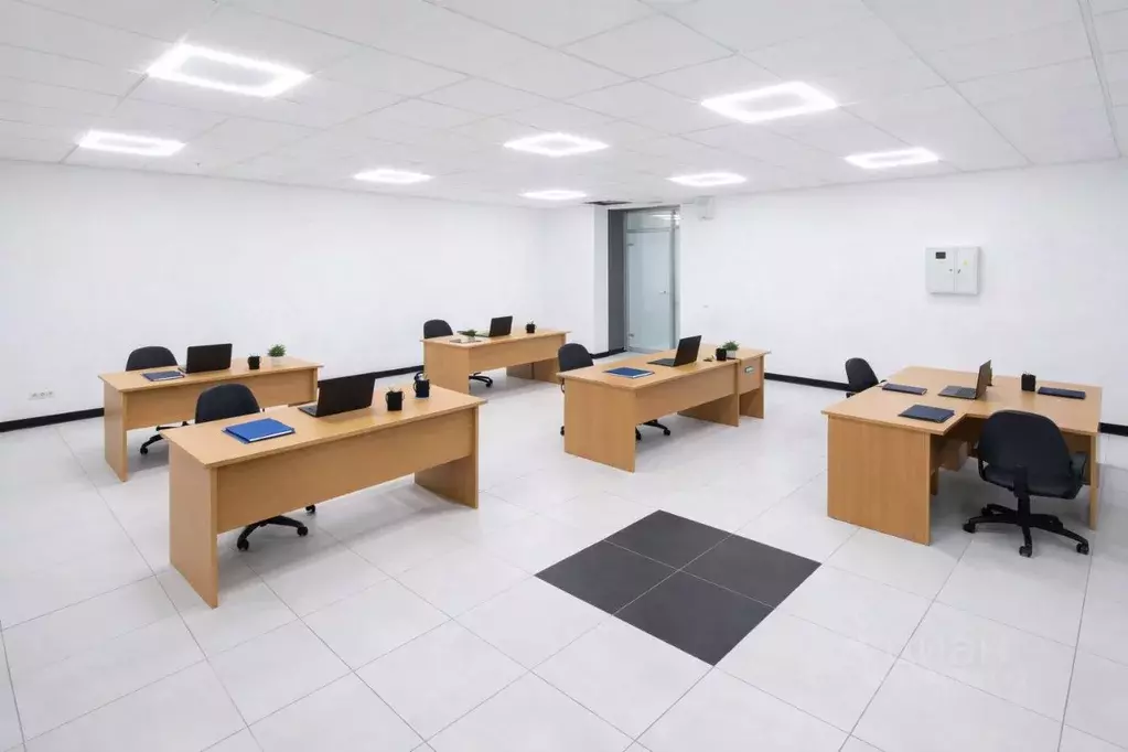 Офис в Свердловская область, Екатеринбург ул. Белинского, 83 (412 м) - Фото 1