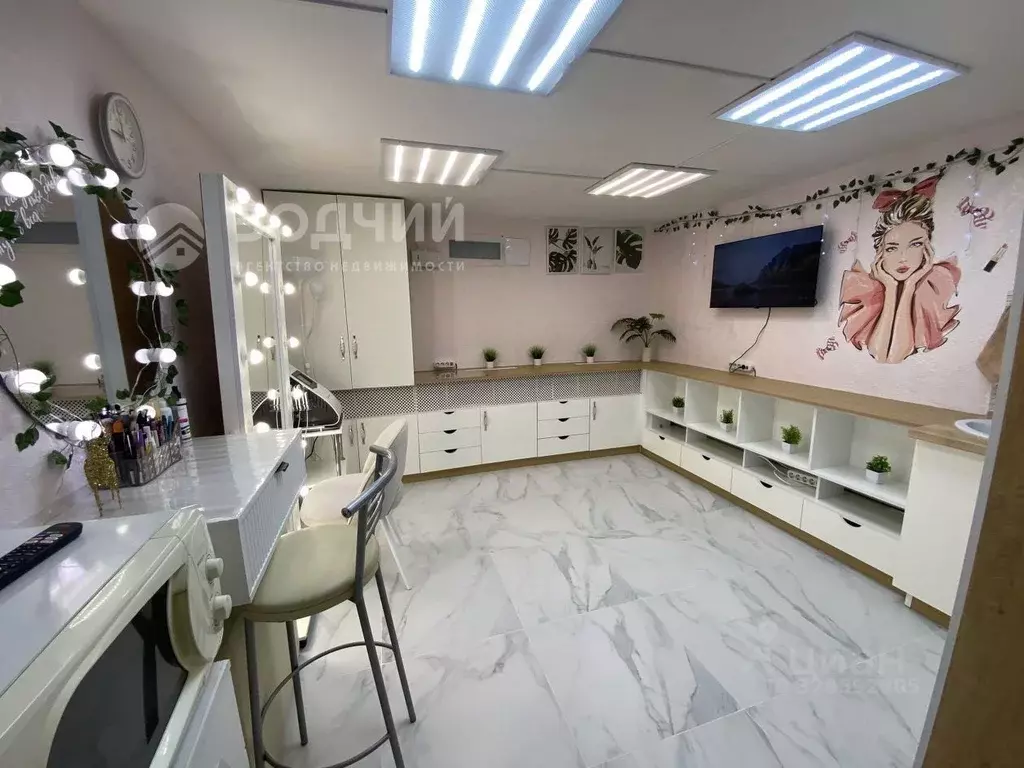 Помещение свободного назначения в Чувашия, Чебоксары ул. Шумилова, 18 ... - Фото 1