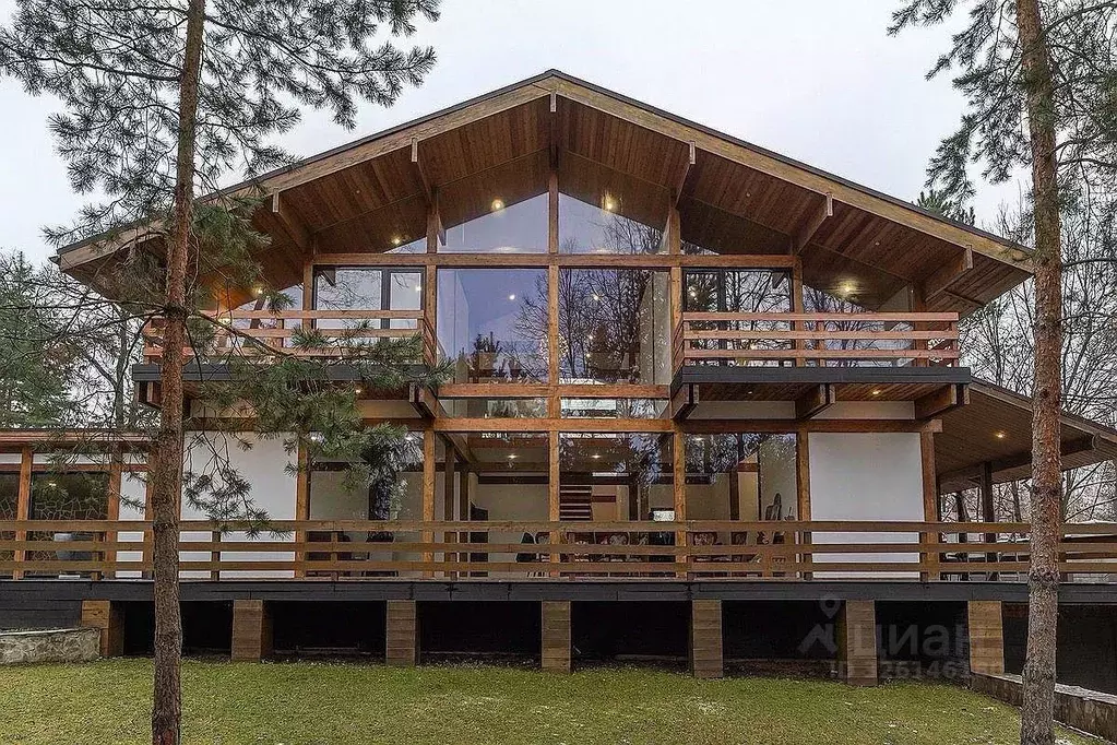 Дом в Московская область, Одинцовский городской округ, с. Знаменское  ... - Фото 1