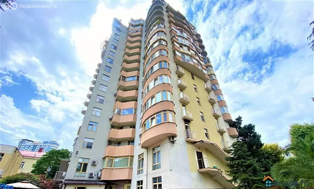 3-комнатная квартира: Сочи, микрорайон Центральный, улица Роз, 52 (134 ... - Фото 1