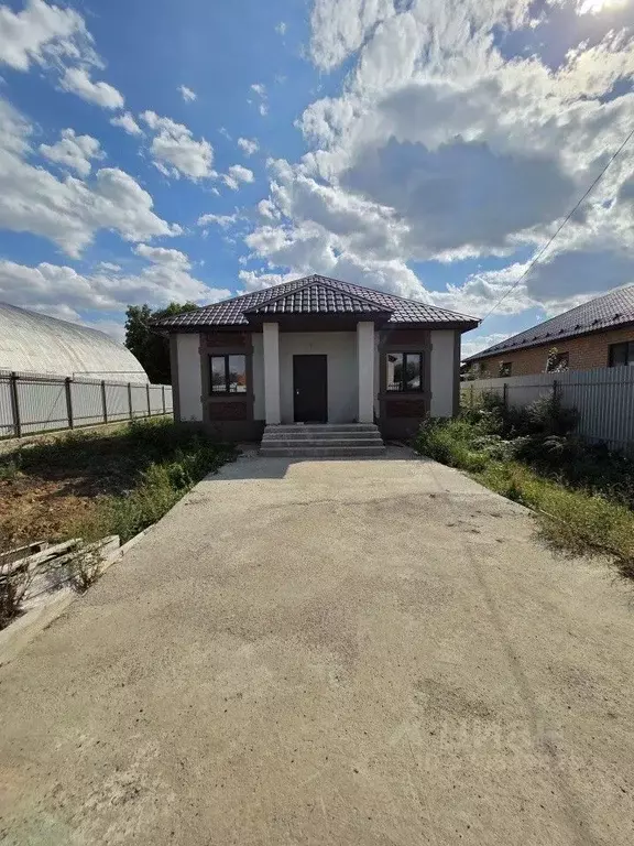 Дом в Оренбургская область, Оренбургский район, Красноуральский ... - Фото 1