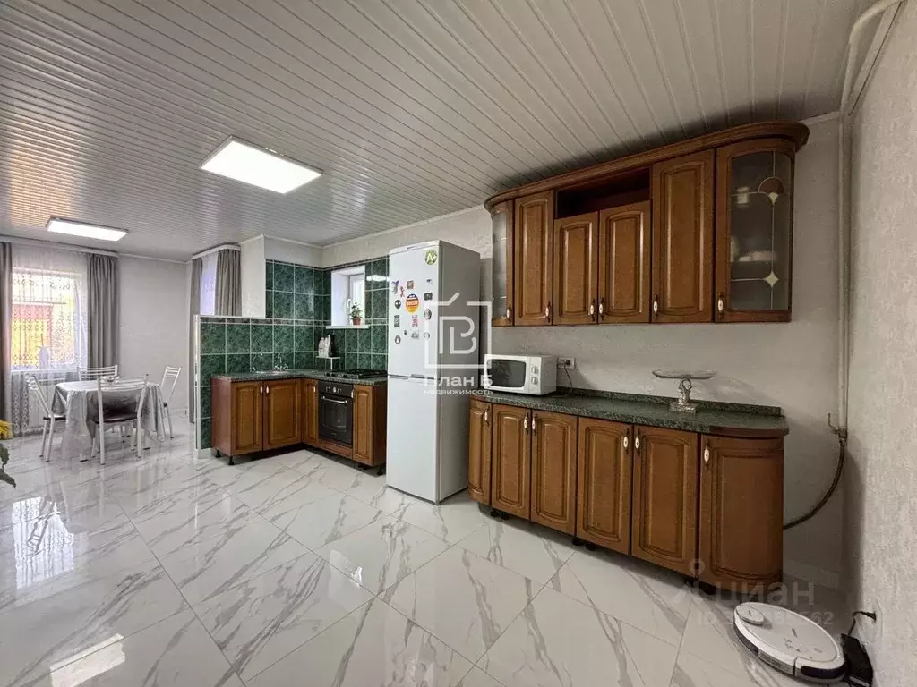 Дом в Калужская область, Калуга Садовая ул., 86 (150 м) - Фото 0