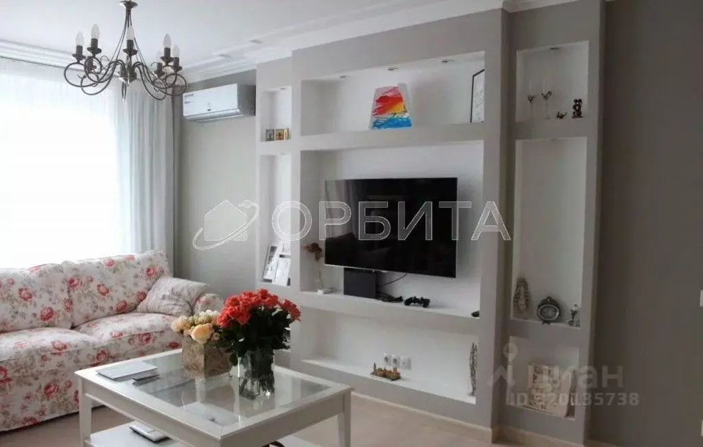 3-к кв. Тюменская область, Тюмень ул. Бориса Опрокиднева, 12 (89.0 м) - Фото 0