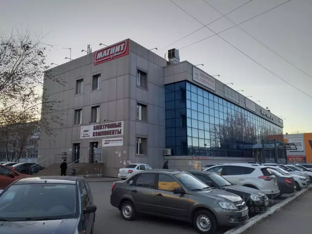 Торговая площадь в Самарская область, Тольятти ул. Дзержинского, 53 ... - Фото 1