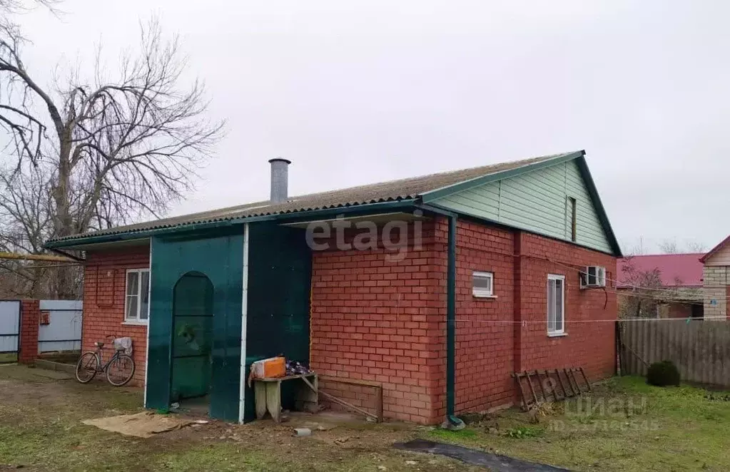 Дом в Краснодарский край, Ейское с/пос, пос. Октябрьский  (69 м) - Фото 0
