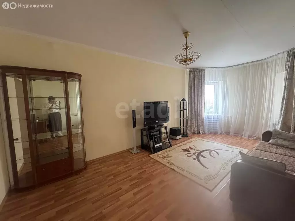 3-комнатная квартира: Белгород, улица Николая Чумичова, 70 (89.5 м) - Фото 2