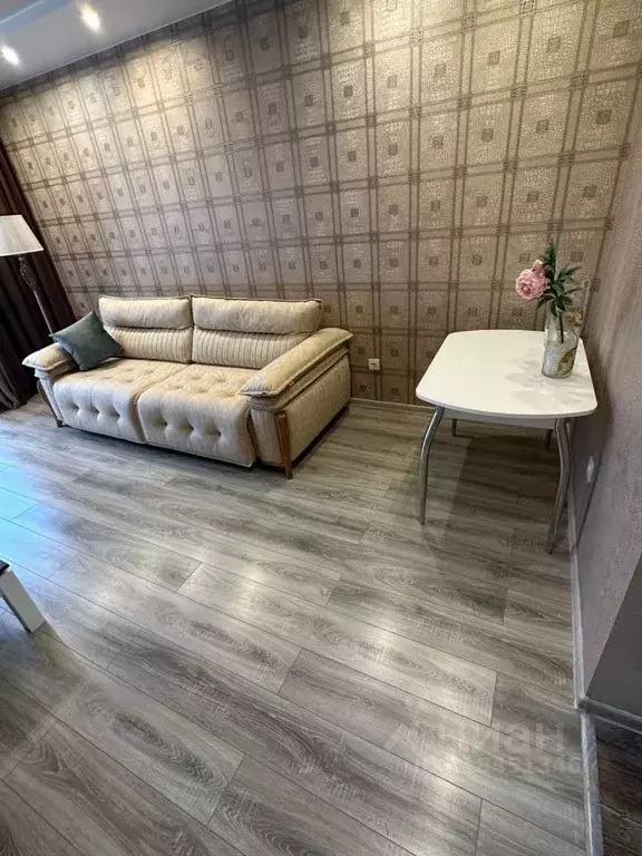 3-к кв. Новосибирская область, Новосибирск ул. Кирова, 236 (74.0 м) - Фото 0