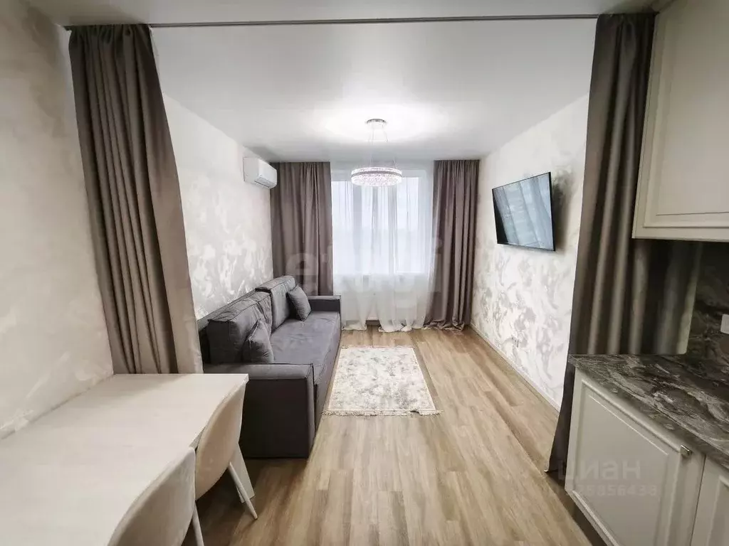 1-к кв. Тюменская область, Тюмень Харьковская ул., 72А (48.2 м) - Фото 0