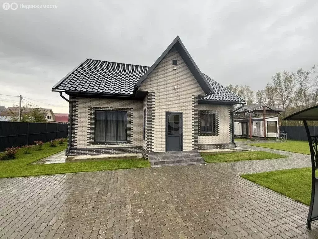 Дом в Майминский район, посёлок Дубровка, улица Сафронова (92.7 м) - Фото 1