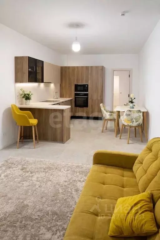 3-к кв. Тюменская область, Тюмень ул. Молодогвардейцев, 5к1 (79.5 м) - Фото 1