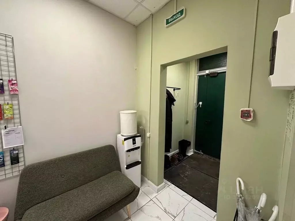 Помещение свободного назначения в Ленинградская область, Мурино ... - Фото 2