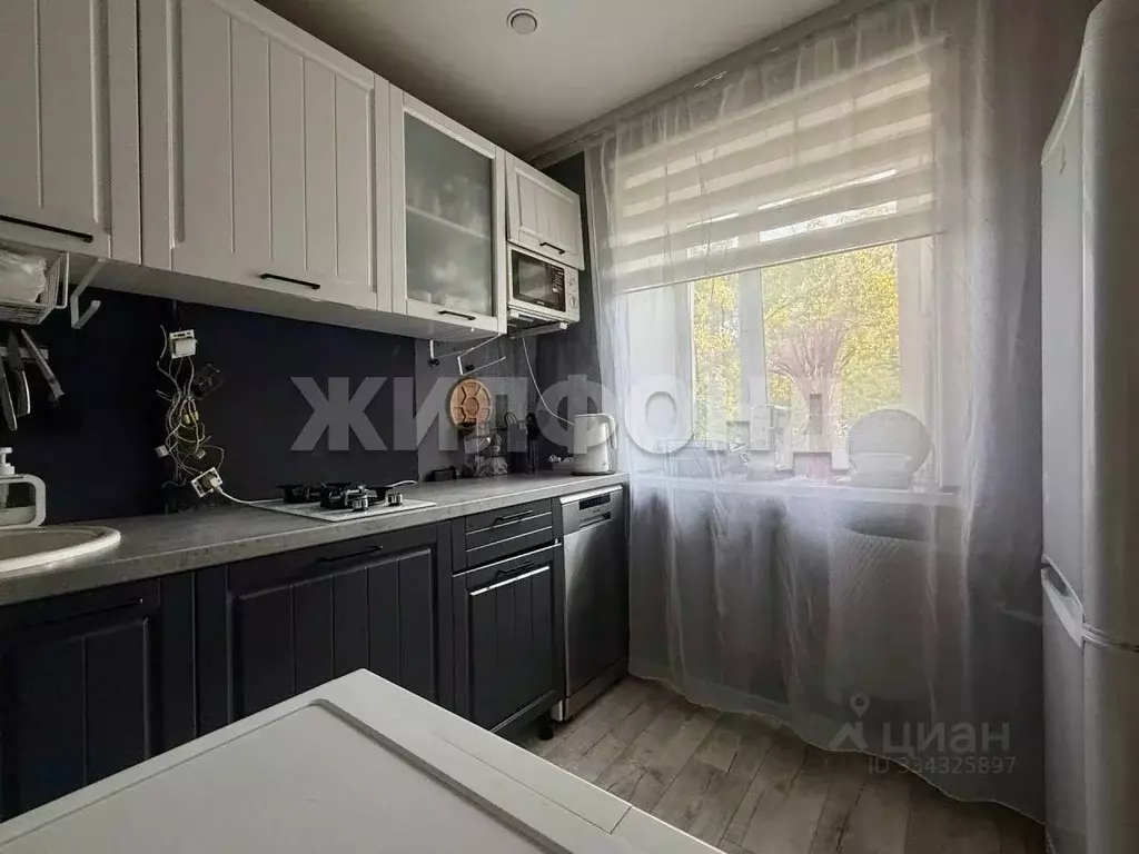 3-к кв. Иркутская область, Иркутск ул. Чайковского, 16 (57.0 м) - Фото 2