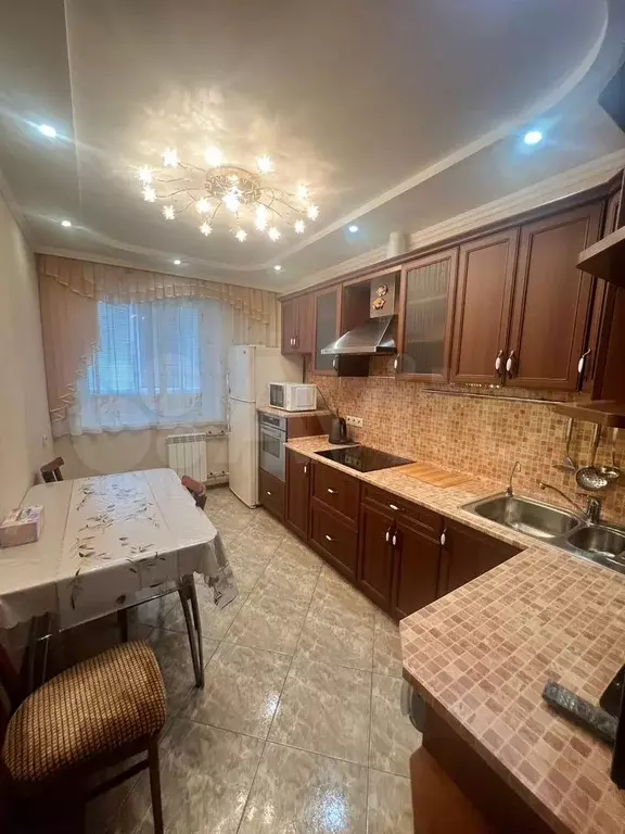 3-к. квартира, 70 м, 7/10 эт. - Фото 1