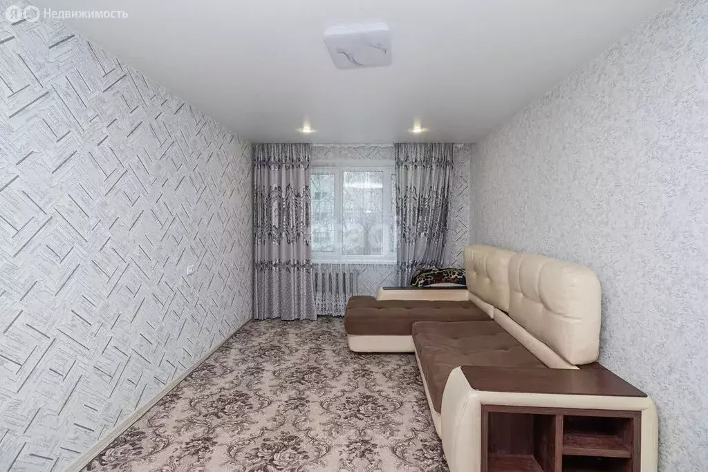 2-комнатная квартира: Тюмень, улица Энергетиков, 53 (53.2 м) - Фото 1
