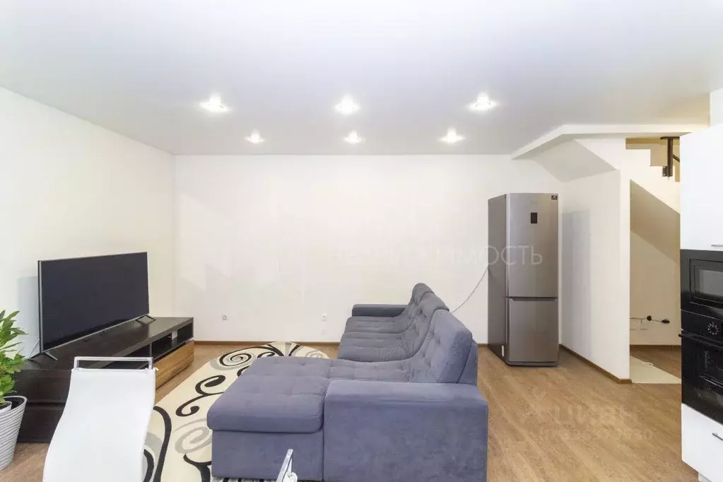 Таунхаус в Тюменская область, Тюмень Тарманы мкр, ул. Соловьиная (81 ... - Фото 1