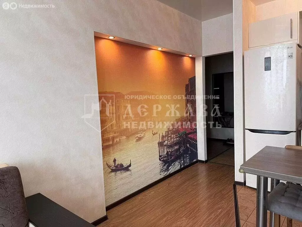 3-комнатная квартира: Кемерово, Космическая улица, 24А (69.6 м) - Фото 1