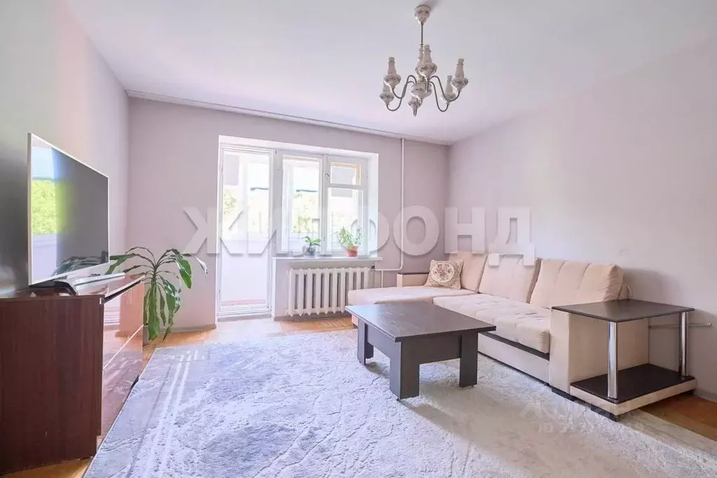 3-к кв. Томская область, Томск ул. Белинского, 33/1 (69.7 м) - Фото 0
