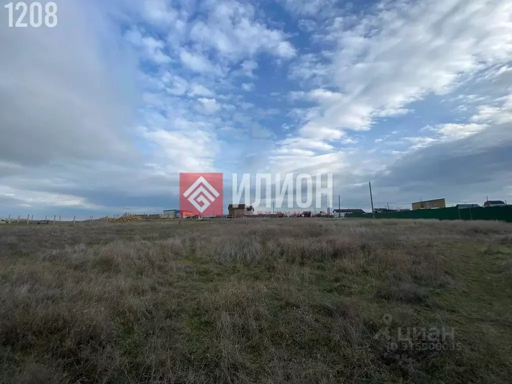 Участок в Крым, Феодосия Дорожник СПК, ул. Фруктовая (7.9 сот.) - Фото 1