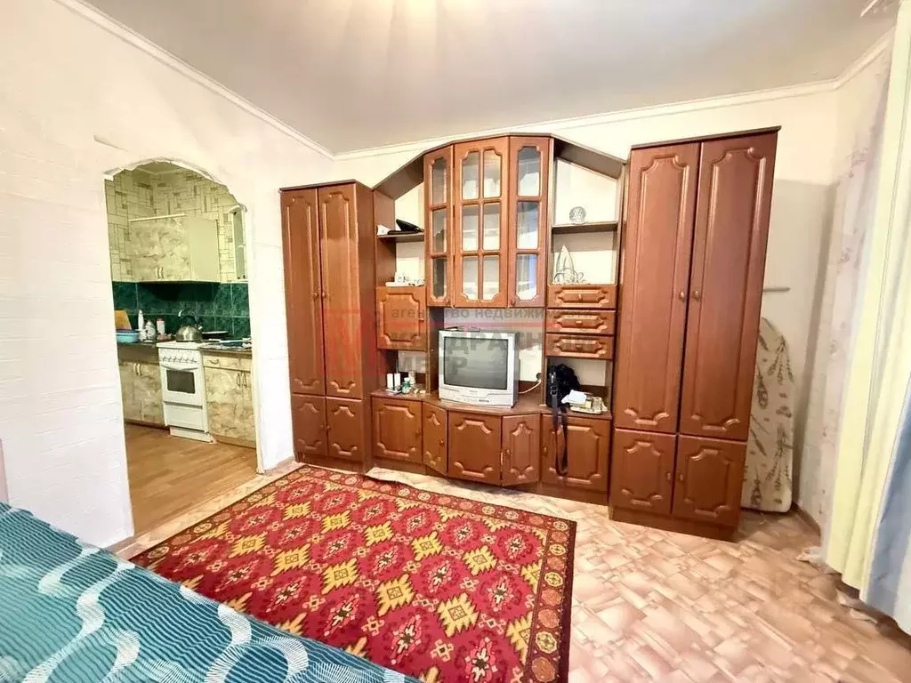 Комната Белгородская область, Старый Оскол Интернациональный мкр, 27 ... - Фото 1