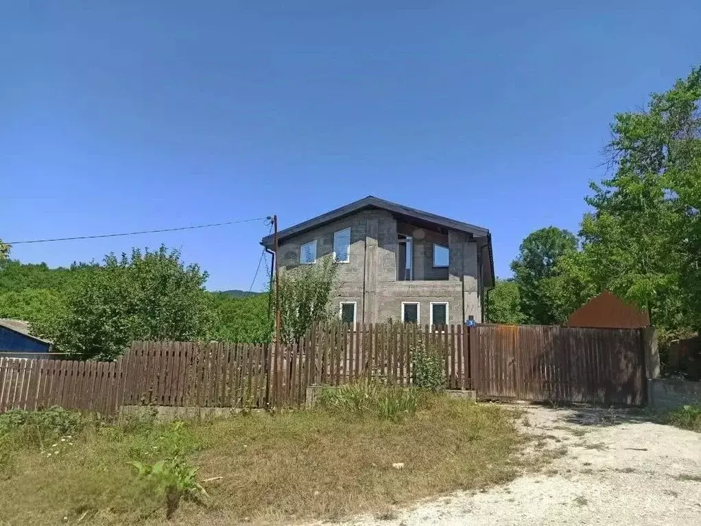 Дом в Краснодарский край, Геленджик городской округ, с. Адербиевка ... - Фото 1