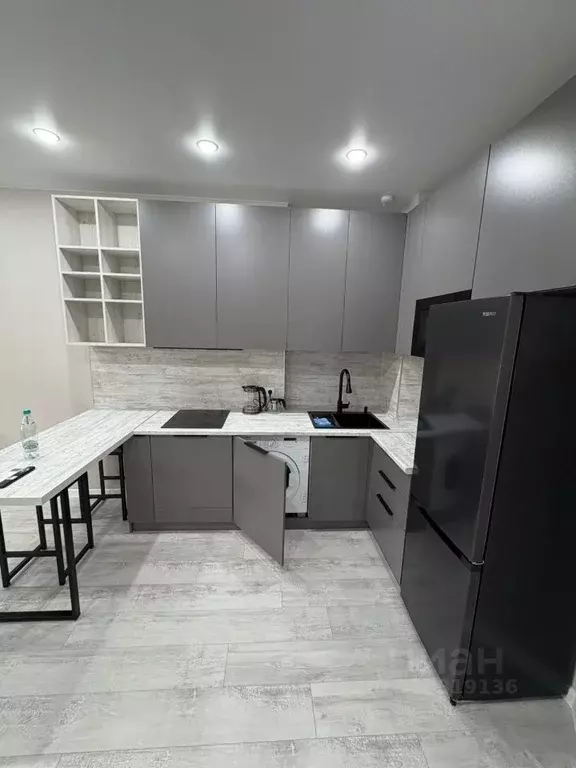 1-к кв. Татарстан, Альметьевск ул. Гафиатуллина, 48к1 (40.0 м) - Фото 2