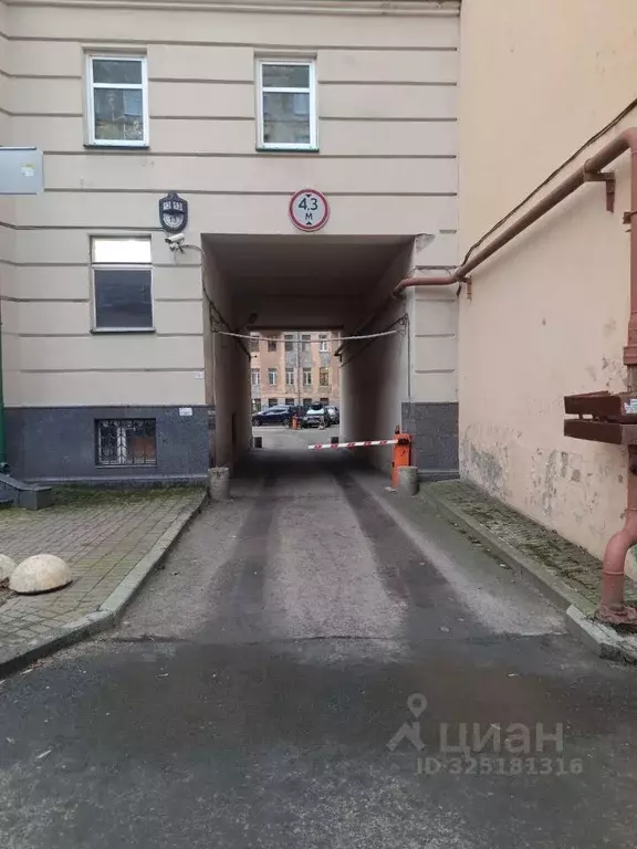 Гараж в Санкт-Петербург ул. Всеволода Вишневского, 13Б (12 м) - Фото 1