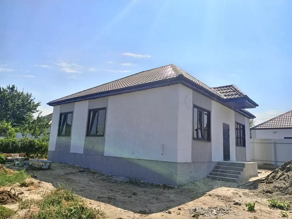 Дом в Краснодарский край, Темрюк ул. Калинина, 283 (109 м) - Фото 2