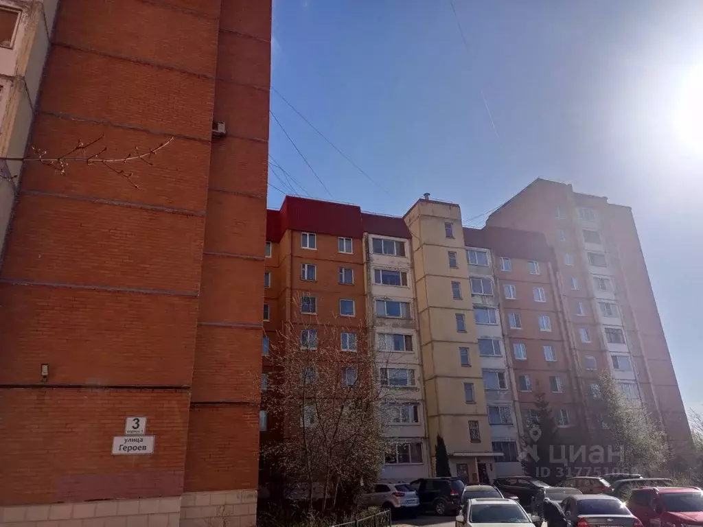 3-к кв. Ленинградская область, Всеволожск ул. Героев, 3к1 (93.5 м) - Фото 1